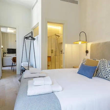 Marques De Velazquez Ii By Caleta Homes * 马拉加