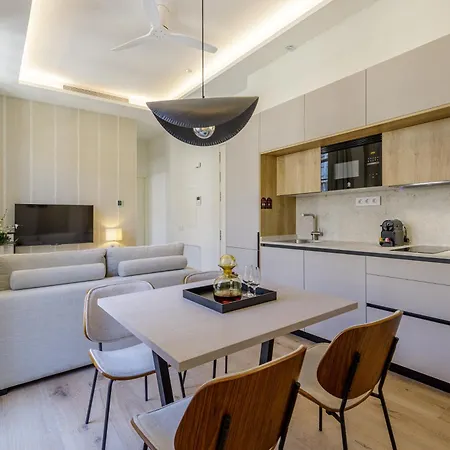 Marques De Velazquez Ii By Caleta Homes * 马拉加