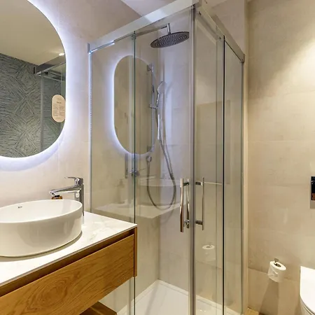 公寓 Marques De Velazquez Ii By Caleta Homes
