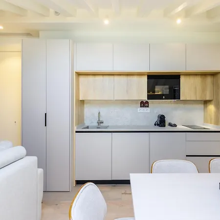 Marques De Velazquez Ii By Caleta Homes 马拉加