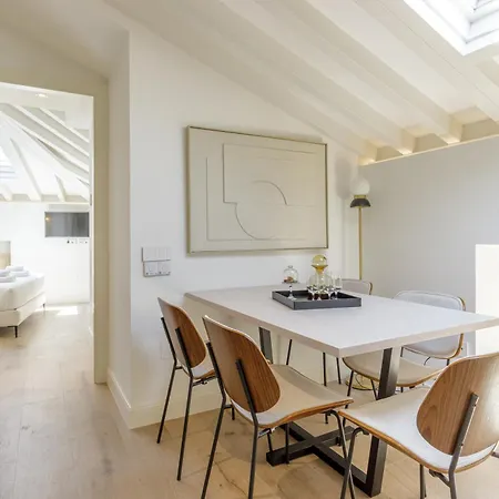 Marques De Velazquez Ii By Caleta Homes * 马拉加