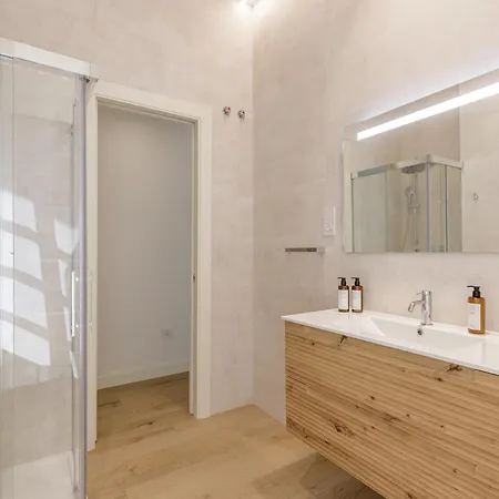 Marques De Velazquez Ii By Caleta Homes 马拉加